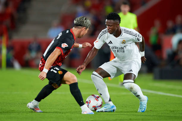 Ảnh bài viết Vinicius gây choáng trong ngày Mbappe ra mắt