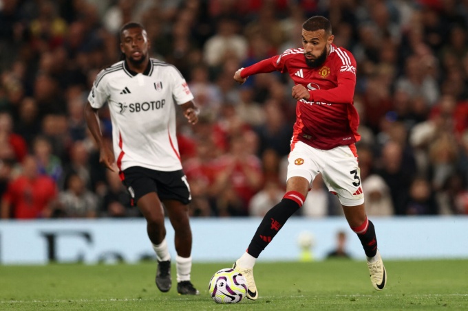 Ảnh bài viết "Tôi lập tức muốn đến Man Utd, nhưng phải chờ họ bán Wan-Bissaka"