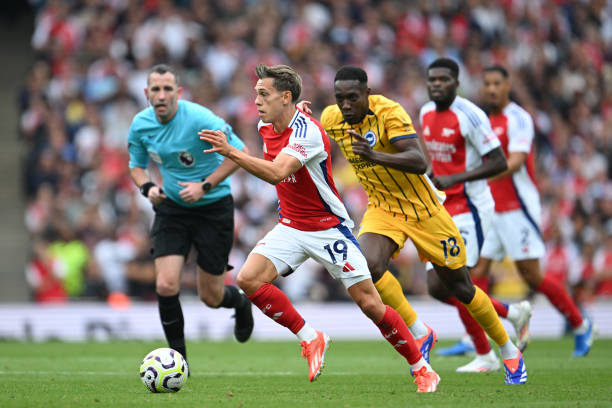 Có đến 2 Trossard ở Arsenal