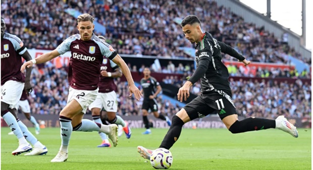 Ảnh bài viết "Một sự kết hợp kinh khủng", Jermaine Pennant cảm thán về 2 tiền đạo của Arsenal