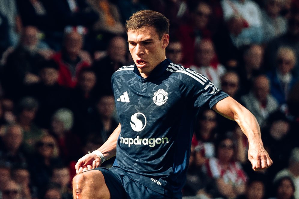 Ảnh bài viết "Tại sao không đưa Ugarte vào đội hình xuất phát?"