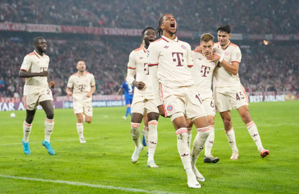10 thống kê Bayern 9-2 Zagreb: Wayne Rooney chính thức bị hạ bệ!