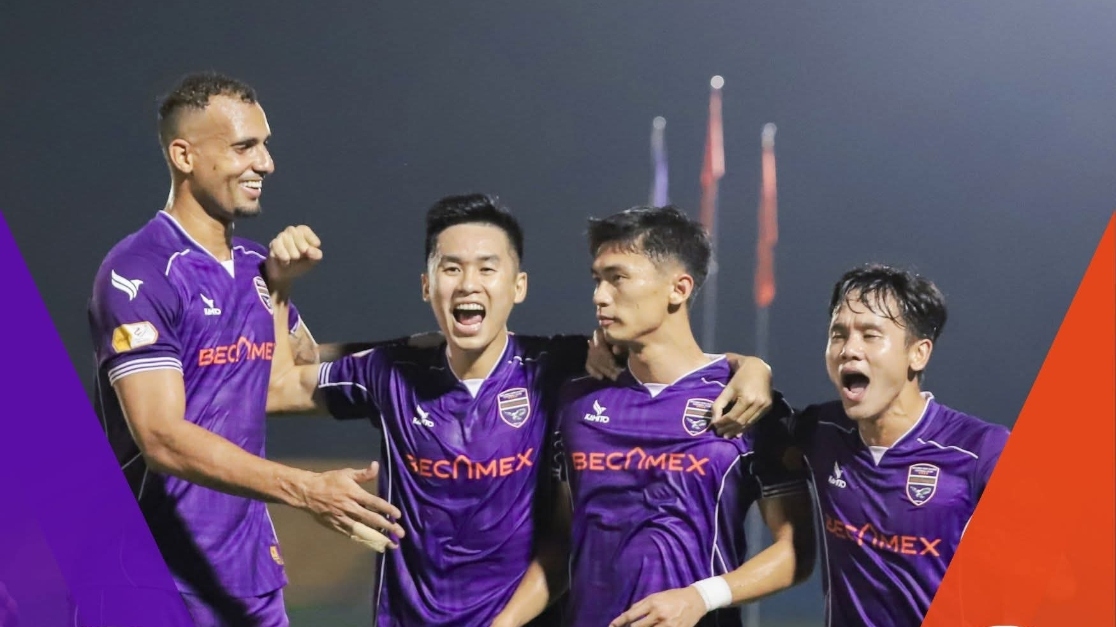 Tiến Linh "tịt ngòi", Bình Dương vẫn ngược dòng ngoạn mục