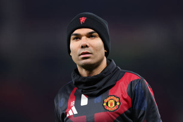 Ảnh bài viết Ronaldo thúc giục, tại sao Casemiro vẫn chưa rời Man United?