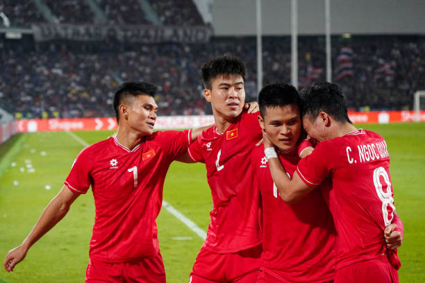 Chuyên gia nước ngoài: Không đội nào xứng đáng vô địch hơn Việt Nam