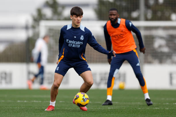 Ảnh bài viết Arsenal thâu tóm Guler: Khả năng thành công là bao nhiêu? 