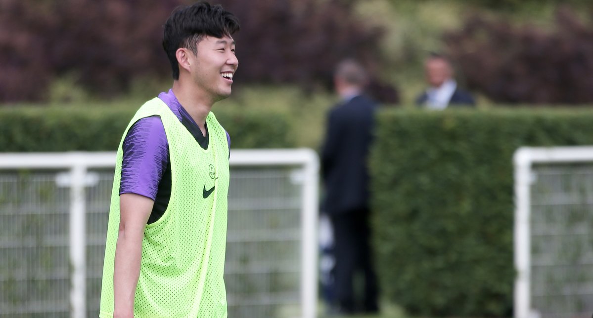 CHÍNH THỨC: Tottenham Hotspur trói chân thành công Son Heung-min - Bóng Đá