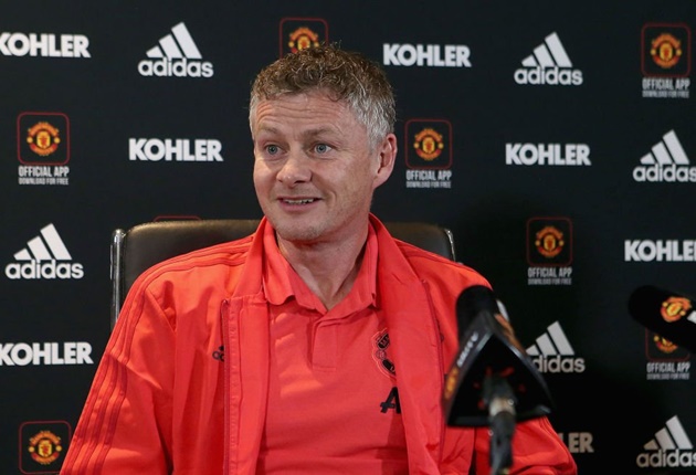 Solskjaer lên tiếng đáp trả Van Gaal - Bóng Đá