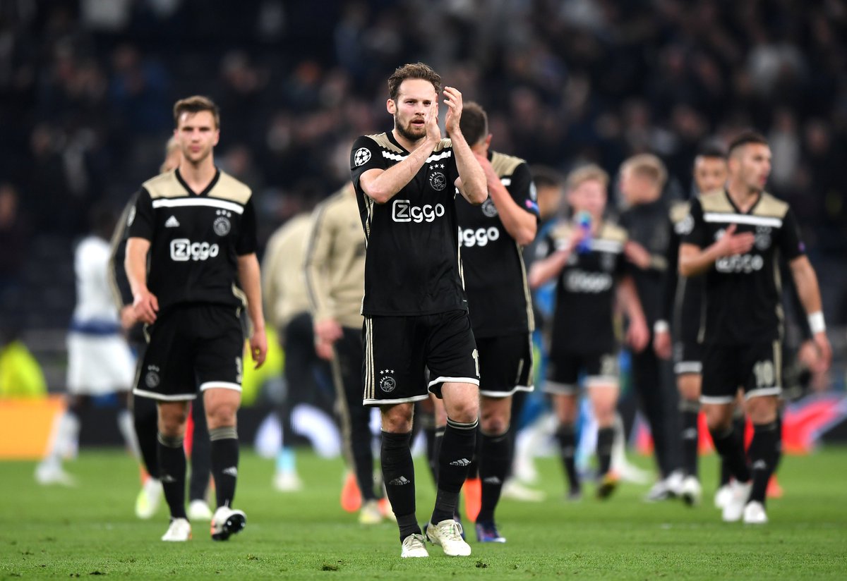 wenger: Ajax đã tiệp cận Barca ở 1 điều - Bóng Đá