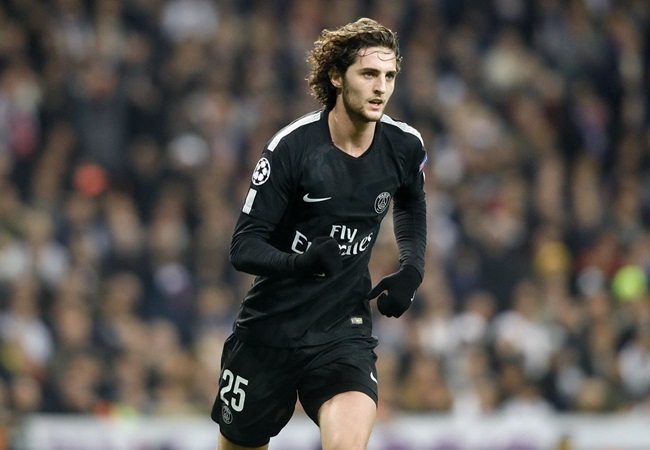 Juventus sporting director Fabio Paratici was in Paris today to close the deal for Adrien Rabiot - Bóng Đá