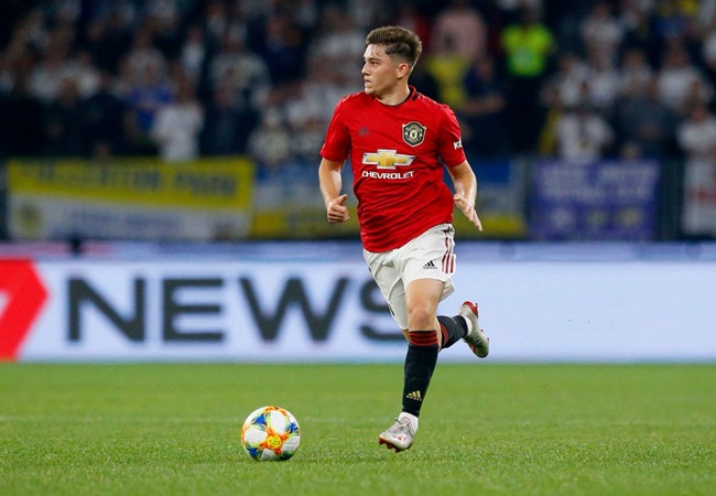 Ole: James fits the Man United model for me perfectly. - Bóng Đá
