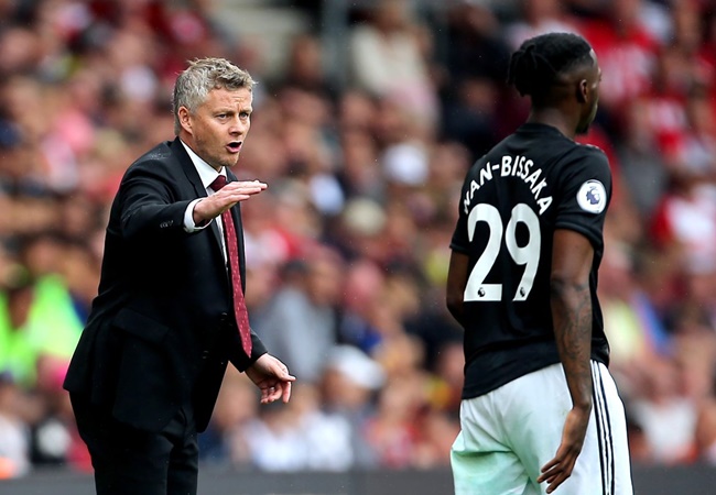 Patrice Evra explains why Sir Alex Ferguson would loved Aaron Wan-Bissaka at Manchester United - Bóng Đá
