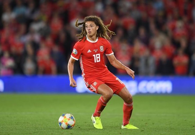 Ryan Giggs concerned over Ethan Ampadu’s disappointing loan spell at Leipzig - Bóng Đá