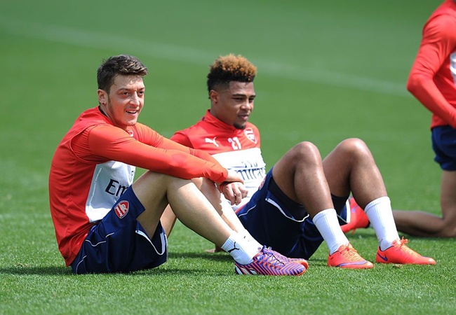 Arsenal star Mesut Ozil recommended Serge Gnabry for Germany call-up five years ago - Bóng Đá