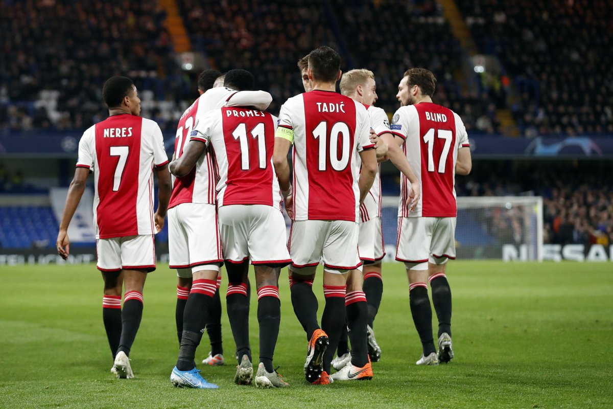 Hơn 2 người suốt 24 phút, sao Chelsea vẫn để Ajax có 1 điểm? - Bóng Đá