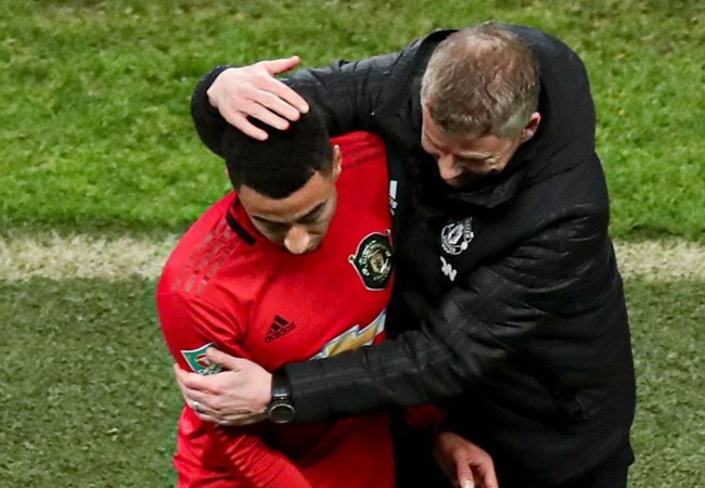 Ole Gunnar Solskjaer speaks out on angry rant at Jesse Lingard during Manchester United’s win over Man City - Bóng Đá