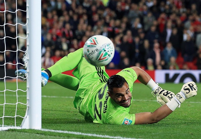 Manchester United 'line up Sergio Romero, Lee Grant replacements' - Bóng Đá