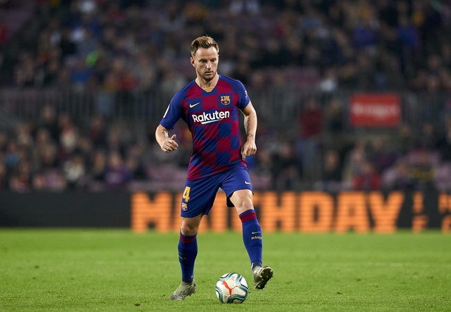 Barcelona boss Quique Setien responds to long-term Man Utd target Ivan Rakitic’s transfer comments - Bóng Đá