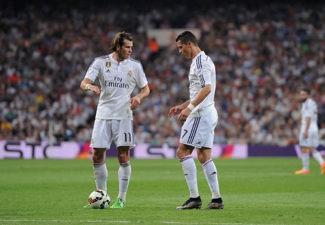 'I'm 99 per cent sure we'll have Ronaldo & Bale' - Ferguson was close to huge Man Utd transfers, reveals Evra - Bóng Đá