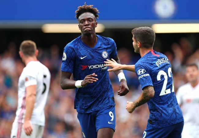 Abraham aware of ‘big boots to fill’ as Chelsea No.9 and admits to lacking confidence in the past - Bóng Đá