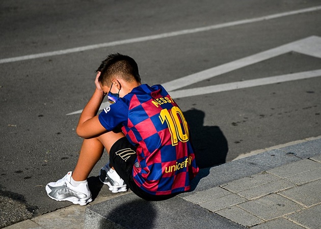 Toàn cảnh 'drama' Messi - Barcelona: Bắt tay nhau 'lừa' cả thế giới? - Bóng Đá