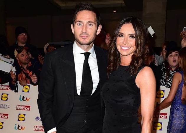 Frank Lampard has revealed his TV star wife helps him to manage Chelsea. - Bóng Đá