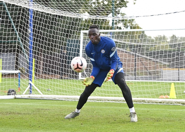 Edouard Mendy: I love working with Petr Cech - but I hope Chelsea don't need him! - Bóng Đá