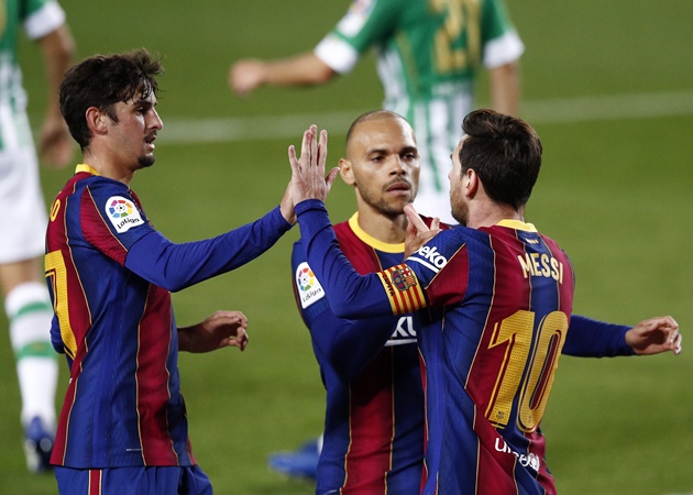 Koeman explain opted to leave Lionel Messi on the bench - Bóng Đá