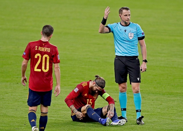 Sergio Ramos and Varane injury  - Bóng Đá