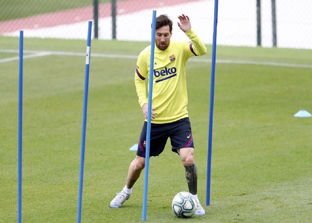 Lionel Messi edging closer to Paris move as Kylian Mbappe looks elsewhere - Bóng Đá