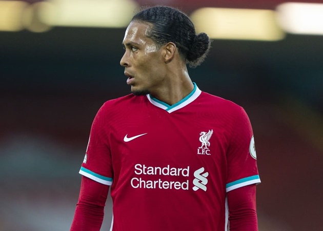 Tiếp theo là cái tên quen thuộc của Liverpool - Virgil Van Dijk.