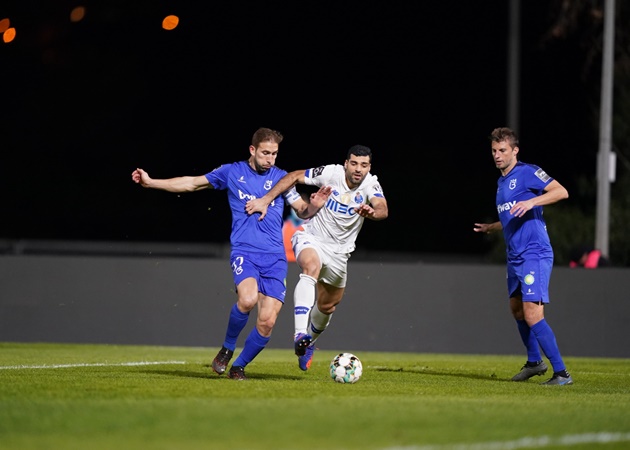 Sao FC Porto va chạm kinh hoàng, 'đồ tể' Pepe cũng phải rơi lệ - Bóng Đá