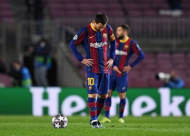 Joan Laporta vows to convince Lionel Messi to stay at Barcelona after Paris Saint-Germain humiliation - Bóng Đá
