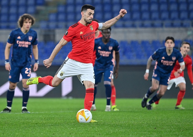 Pizzi đã in dấu giày vào 9 bàn thắng của Benfica ở UEL mùa này.