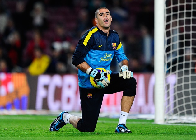 Victor Valdes chưa có ý định quay lại Barca với cương vị mới.