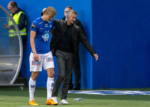 Solskjaer và Erling Haaland khi còn ở Molde.