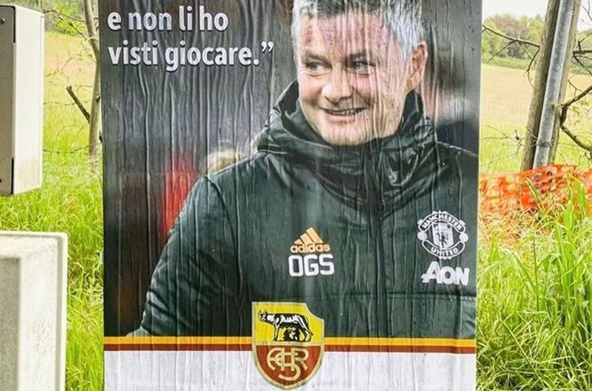 Anti-Solskjaer posters appear outside training ground ahead of Manchester United v AS Roma - Bóng Đá