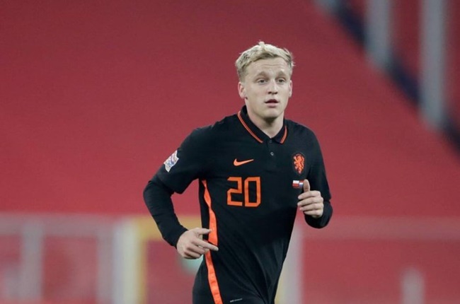 Van de Beek muốn đi tu nghiệp tại Barca.