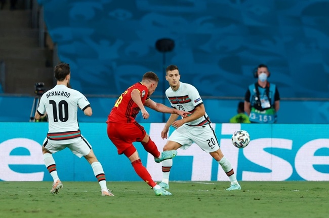 Thorgan Hazard trở thành người hùng của Bỉ.
