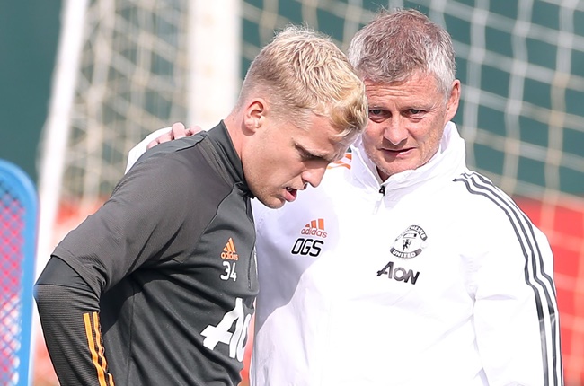 Đích thân Van de Beek đã