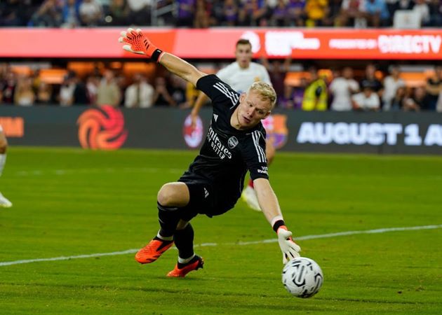 Vai trò của Aaron Ramsdale tại sân Emirates đang bị đe dọa.