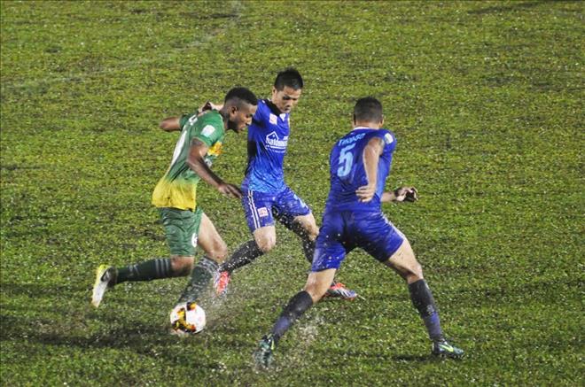 Quảng Nam FC đau đầu vì mất Claudecir trong trận tiếp đón Hà Nội FC - Bóng Đá