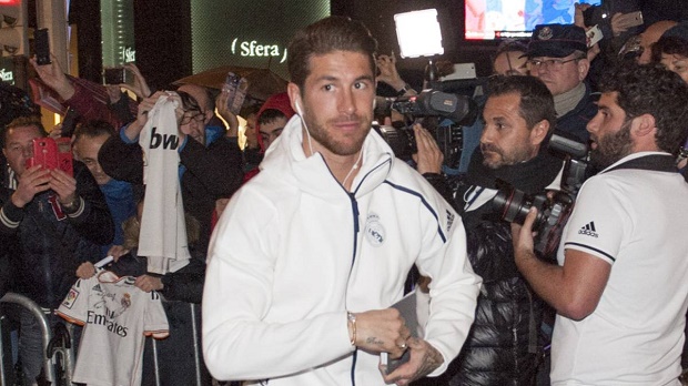 Ramos 'nổi điên': Tôi chưa từng nói Ronaldo không cần chạy! - Bóng Đá