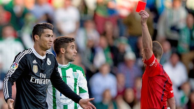 Từ khi đến Real Madrid, Ronaldo đã nhận bao nhiêu thẻ đỏ? - Bóng Đá