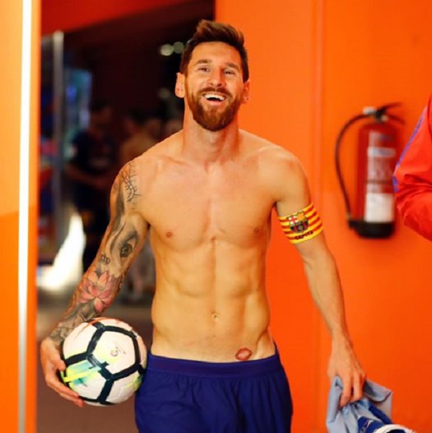 Messi khoe hình xăm mới sau đại thắng Espanyol - Bóng Đá