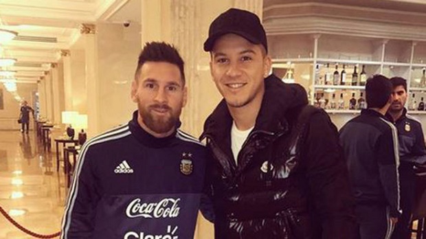Messi đăng đàn xin lỗi vì 'quên mặt' đồng hương - Bóng Đá