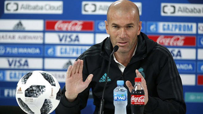 Lý do HLV Zidane thề sống chết bảo vệ Karim Benzema - Bóng Đá