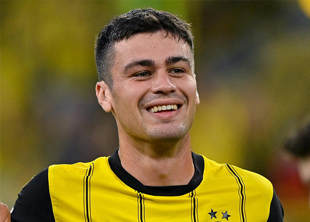 Sao thất sủng ở Dortmund bất ngờ được Nuri Sahin tin tưởng
