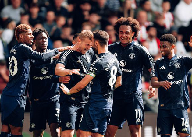 Ảnh bài viết 4 "bệ phóng" sẽ giúp Man Utd mơ về top 4 trong tháng 9