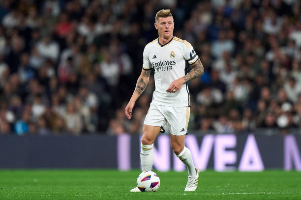 3 cầu thủ có thể lấp vào khoảng trống của Toni Kroos tại Real Madrid